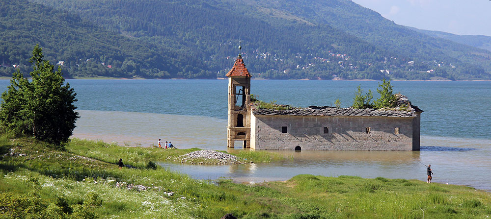 mavrovo-church-04